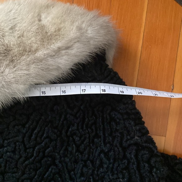 ❄️ Vintage Persian lamb coat with fur collar - Picture 13 of 13